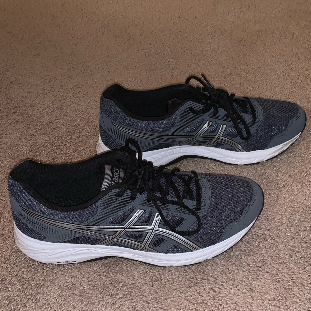 ASICS Gel-Contend 5 size 9 men